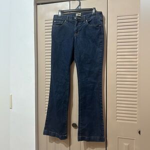 Women’s Gap Long and Lean 6/28